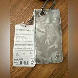 Athleta Coffee Run Wallet 2.0 Gray Camo NWT